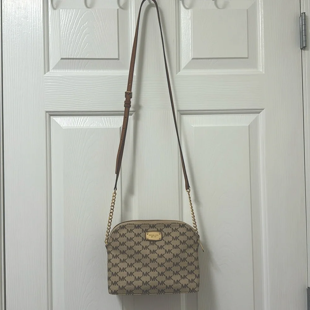 Michael Kors chain and leather strap cross body bag